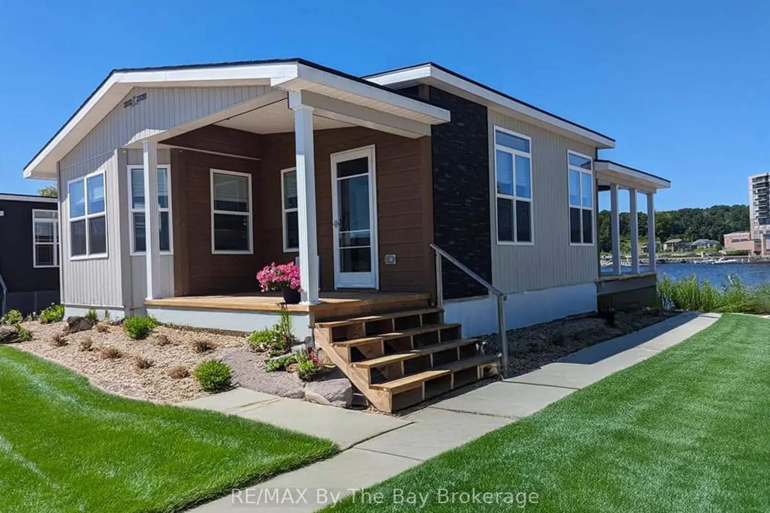 3282 Ogdens Beach Road 51