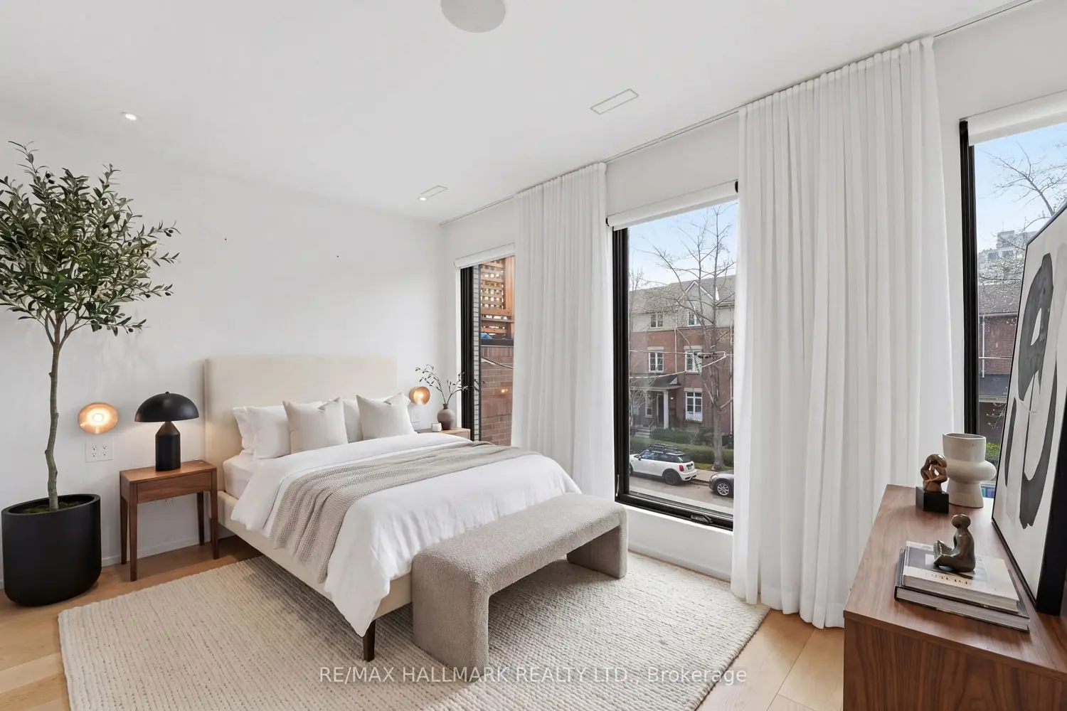 Additional image 8 of 48 Shaftesbury Avenue