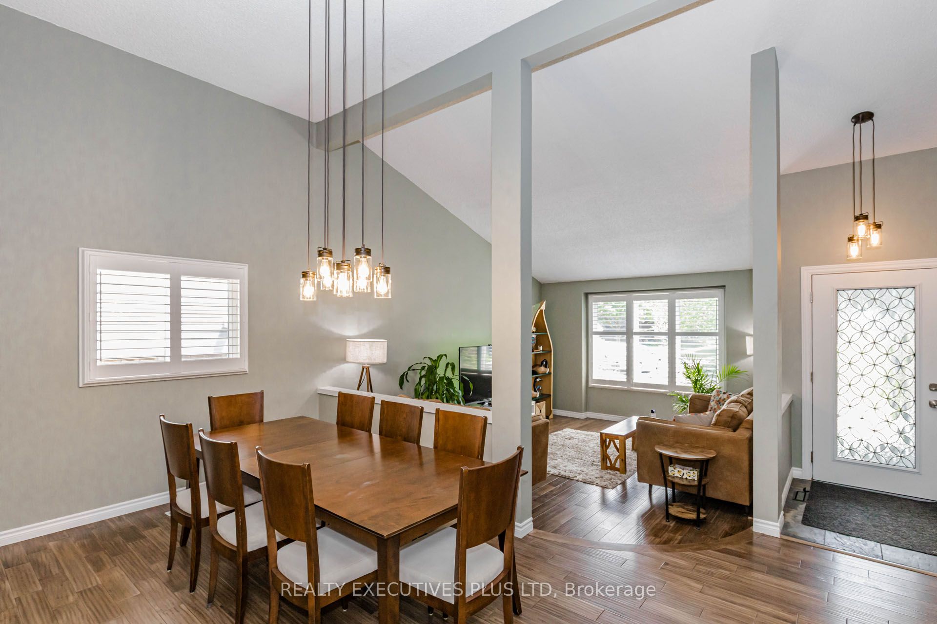 Additional image 6 of 12 Maidstone Crescent, Brampton, ON, L6S 2Z5