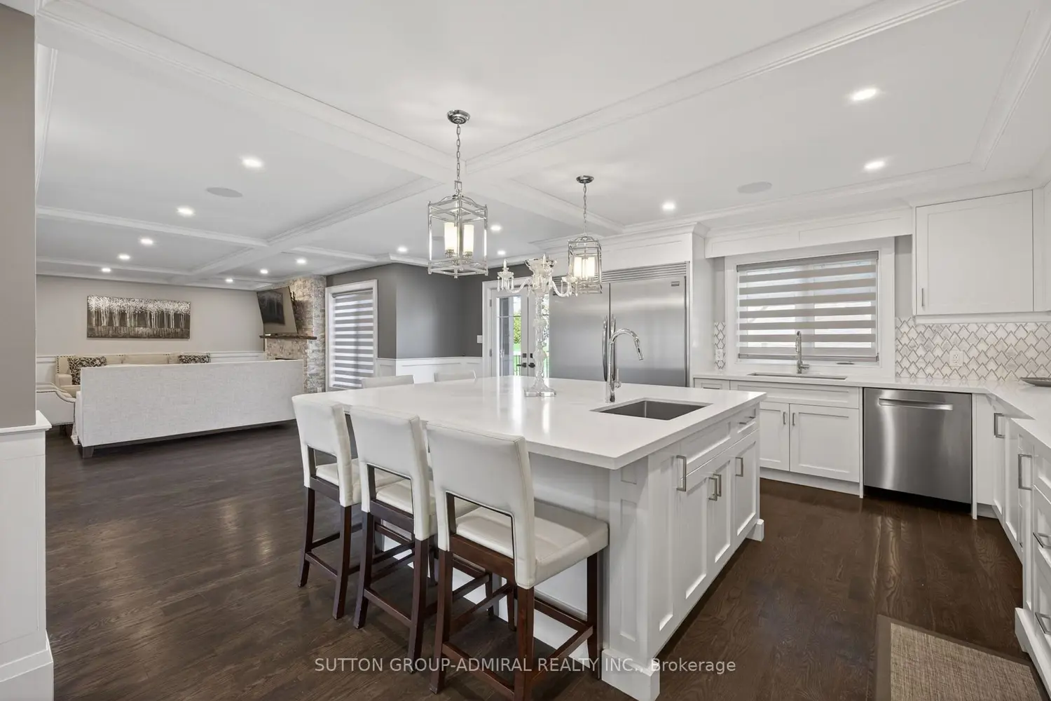 517 Aintree Drive photo 3