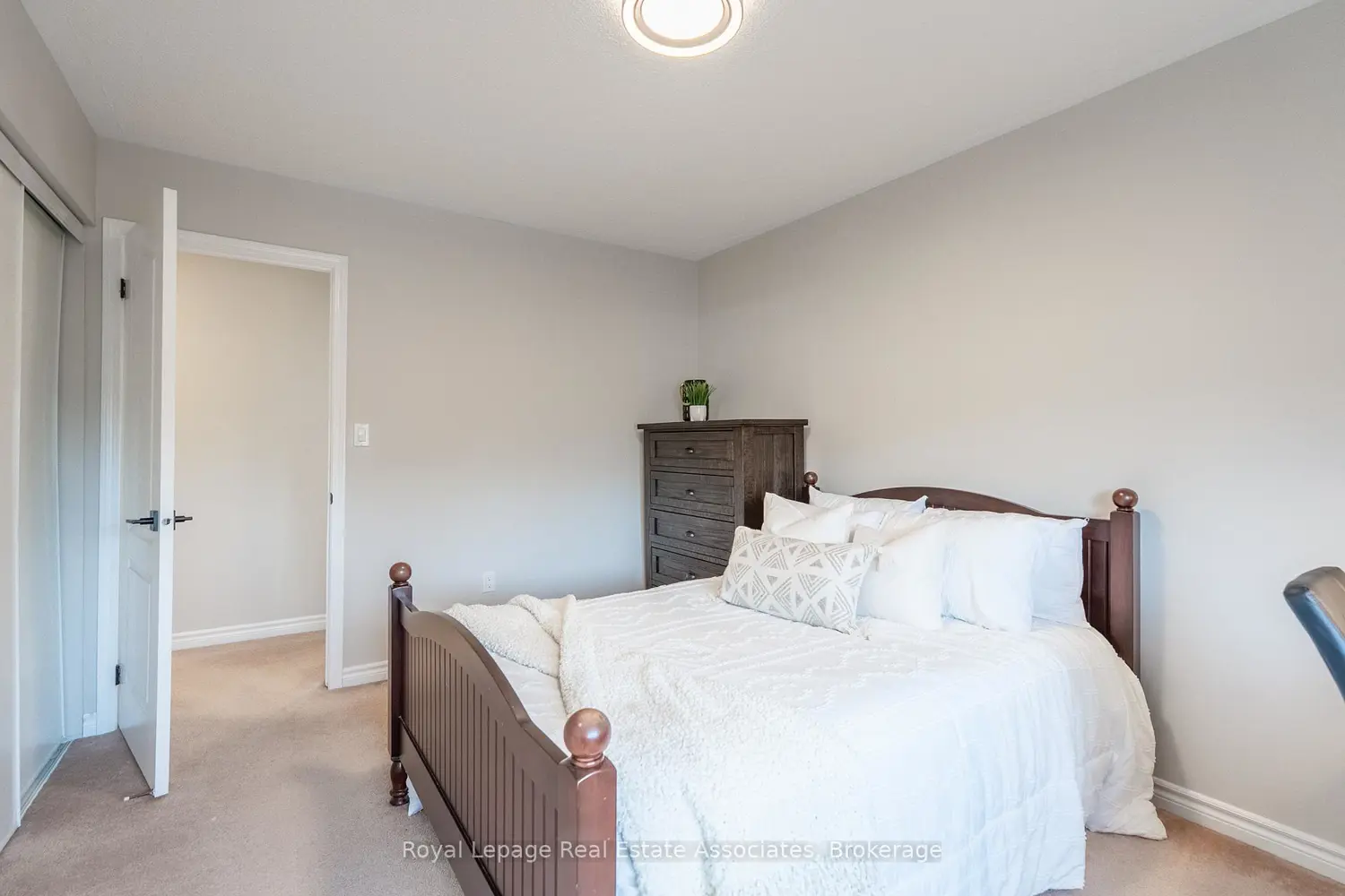 Additional image 12 of 46 Dehaviland Crescent