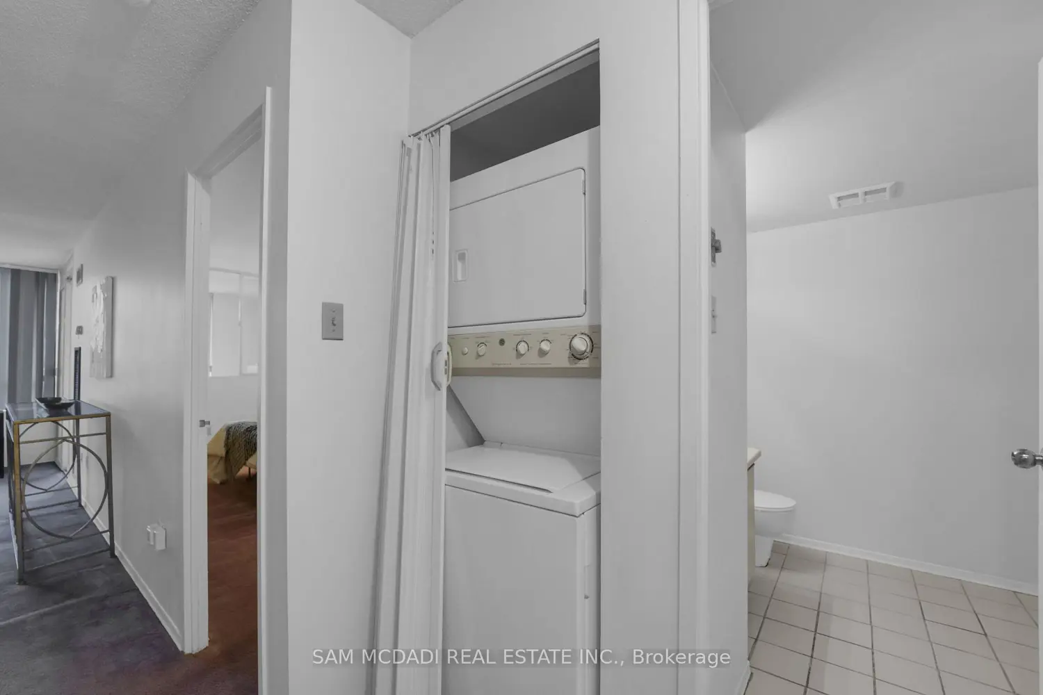Additional image 9 of 117 Gerrard Street 613