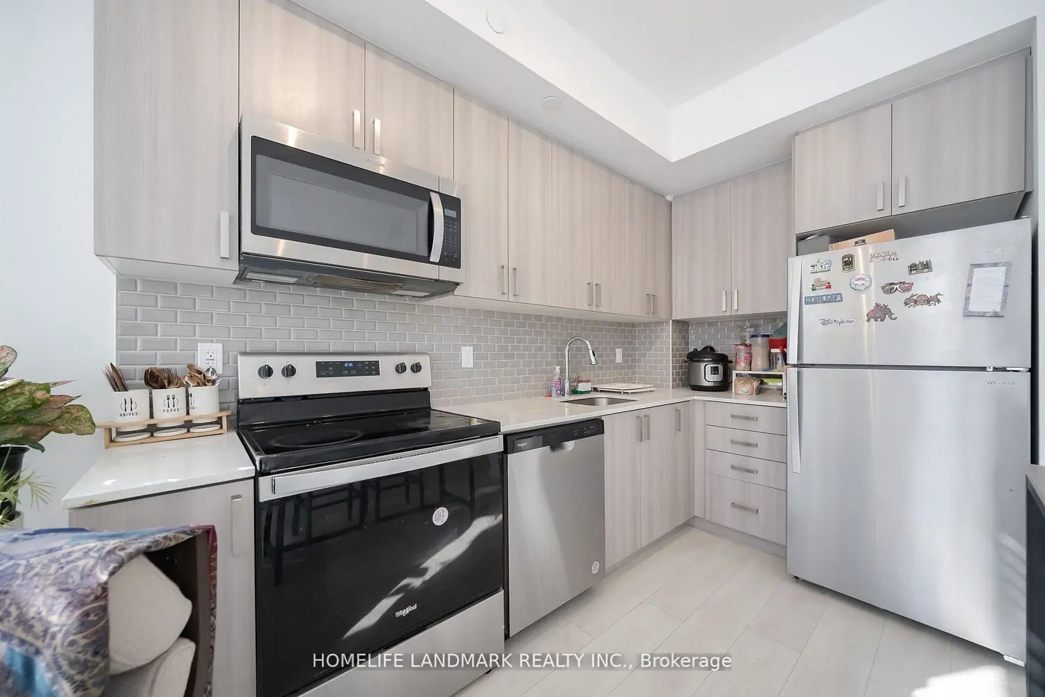 Additional image 9 of 4015 Hickory Drive #2