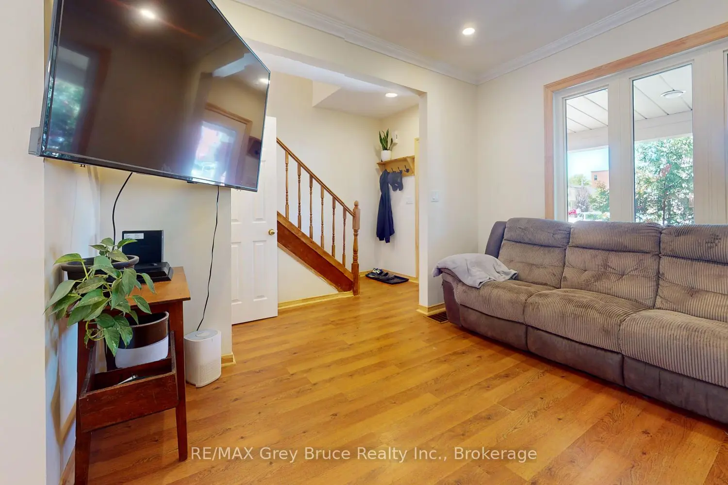 Additional image 4 of 937 4Th Avenue