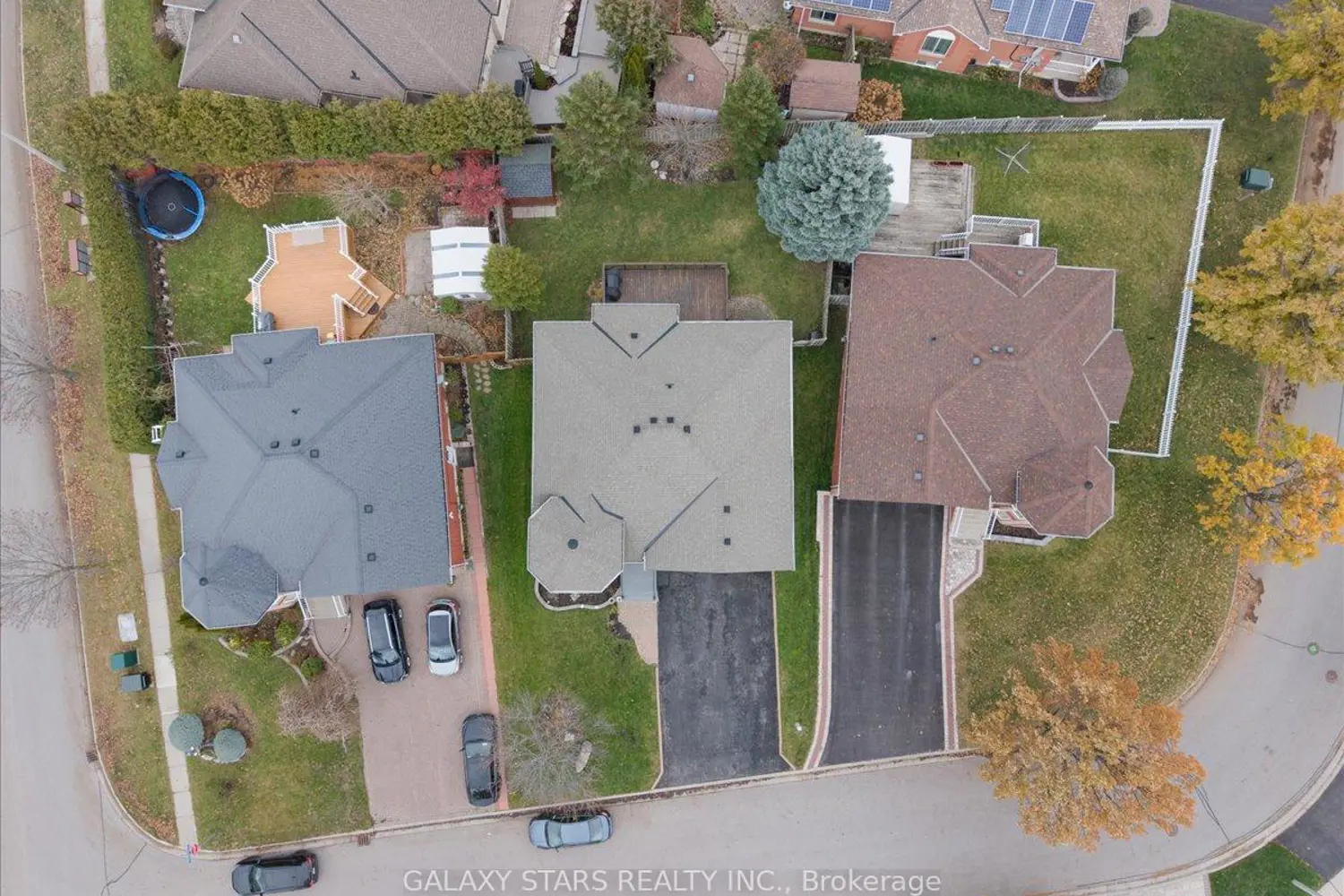 Additional image 17 of 888 Oberland Drive