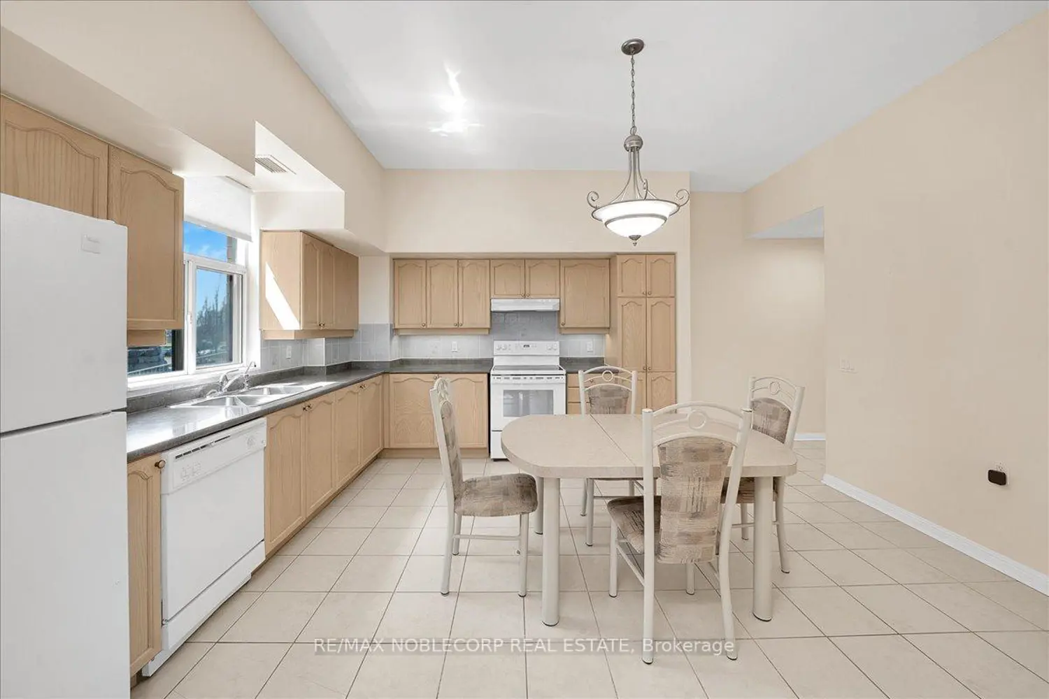 Additional image 7 of 2502 Rutherford Road 111
