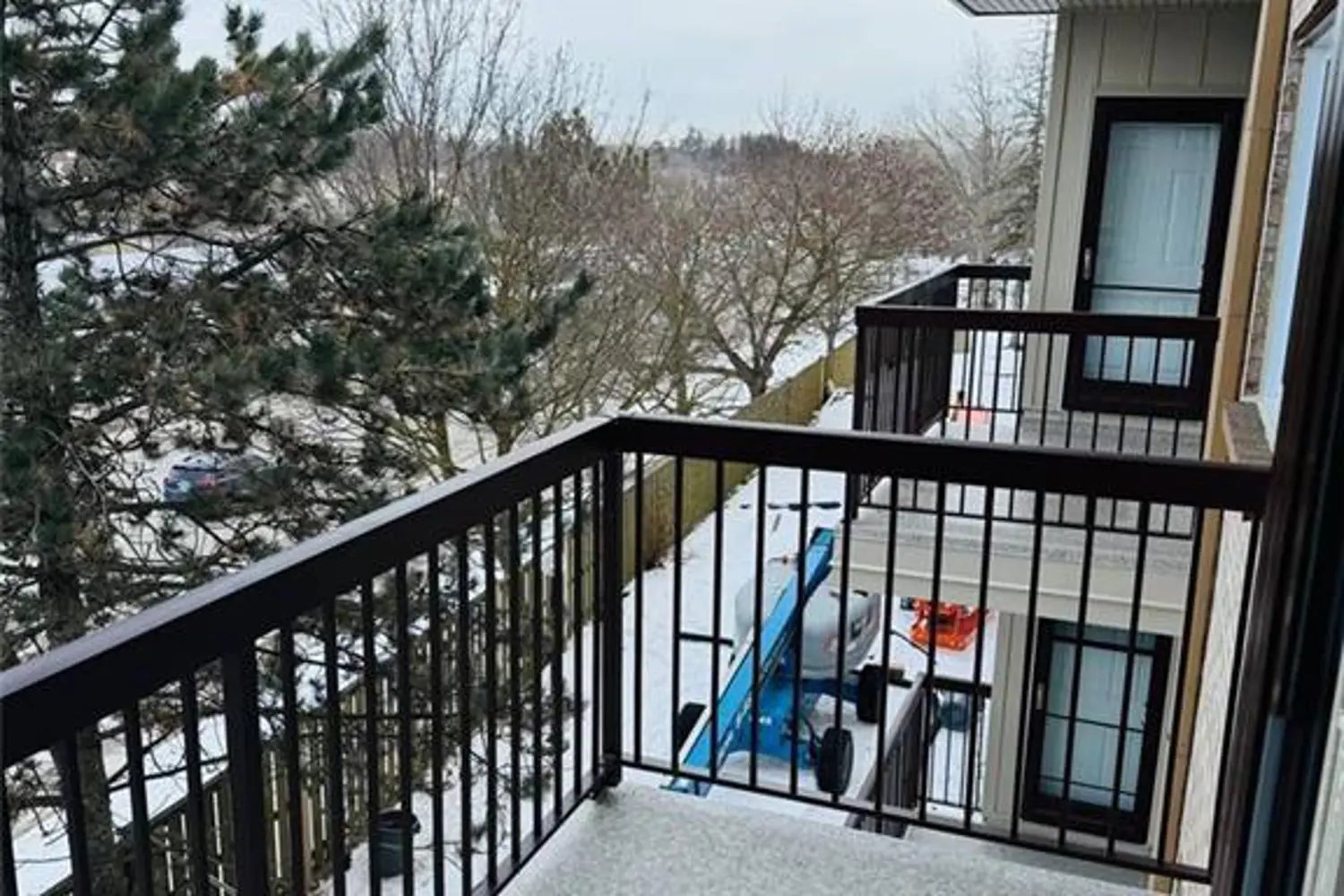 Additional image 12 of 15 Hofstetter Avenue 318