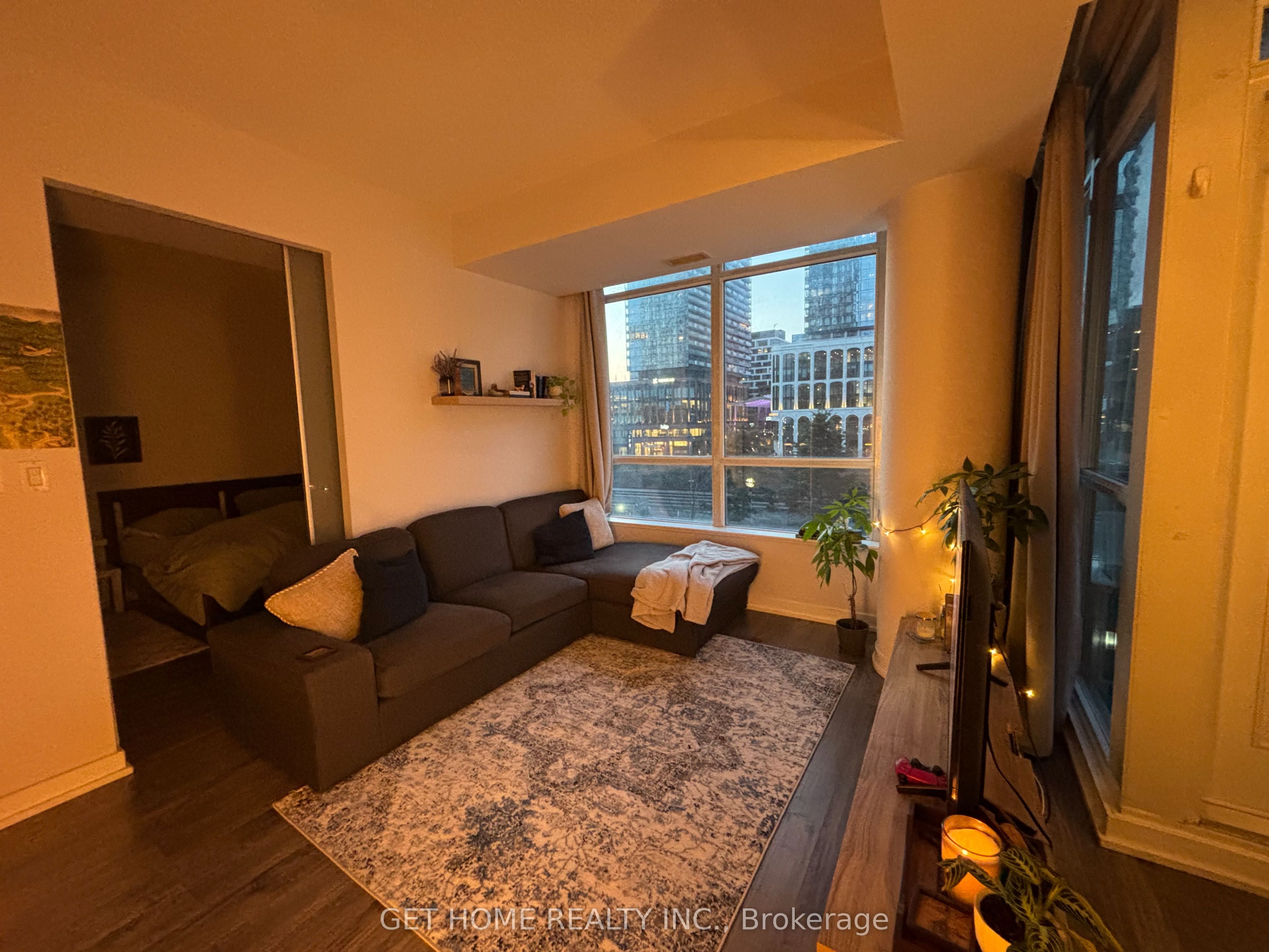 Additional image 4 of 318-8 Telegram Mews, Toronto, ON, M5V 3Z5