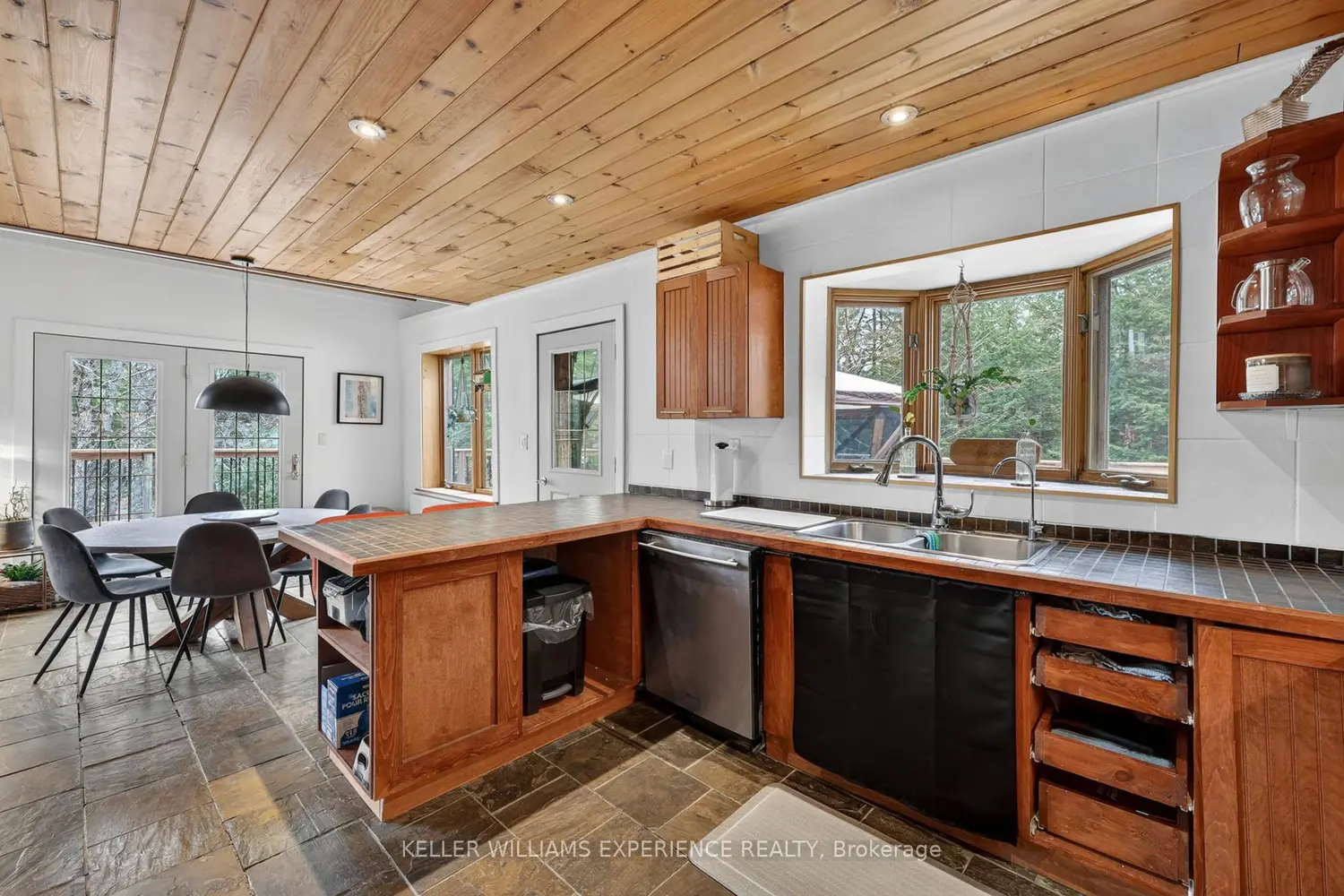 Additional image 9 of 1115 Sherwood Forest Road