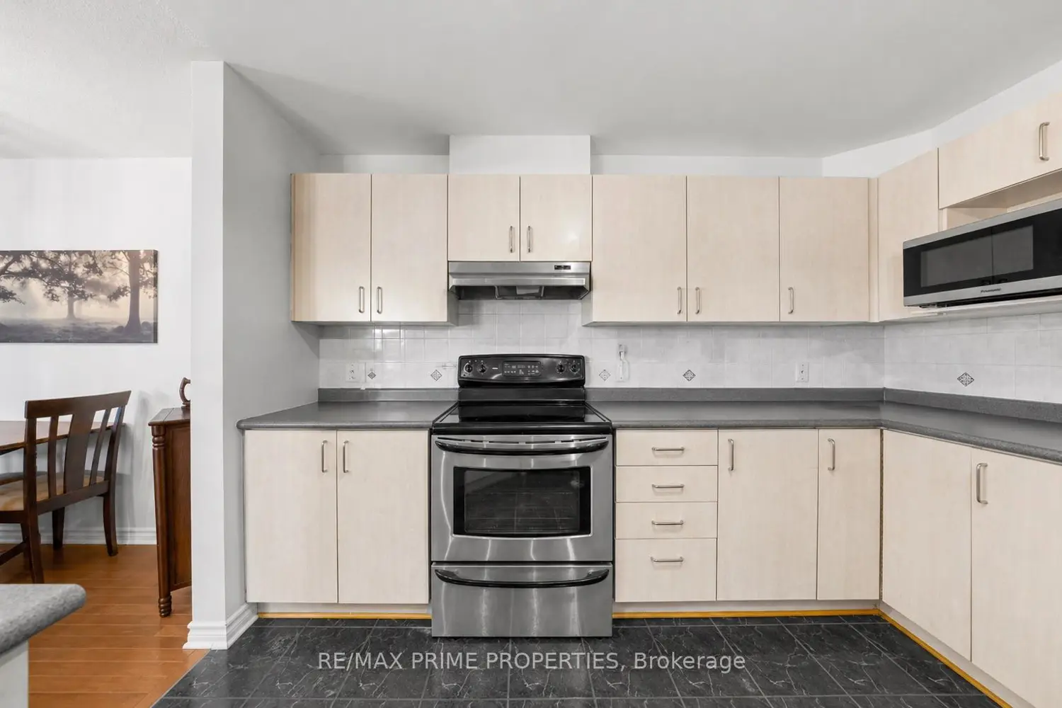 3265 St Joseph Boulevard 117 photo 4