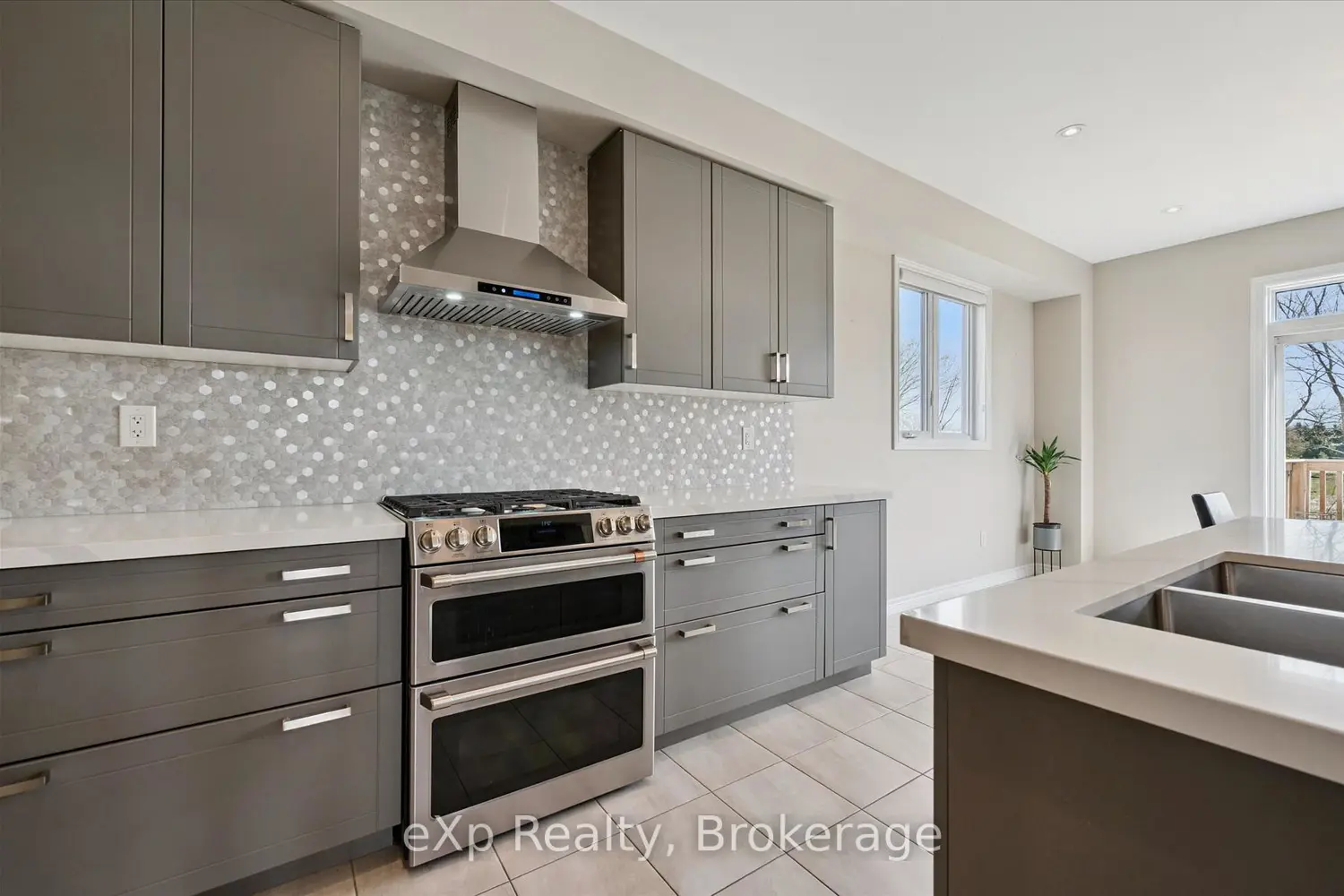 Additional image 9 of 201 Mcfarlane Crescent