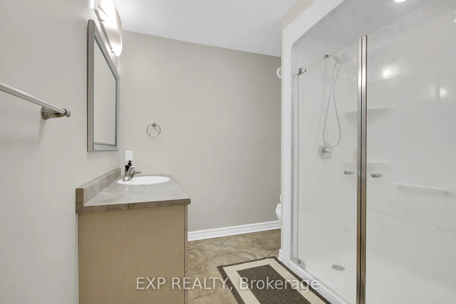 Additional image 10 of 374 Honeyborne Street