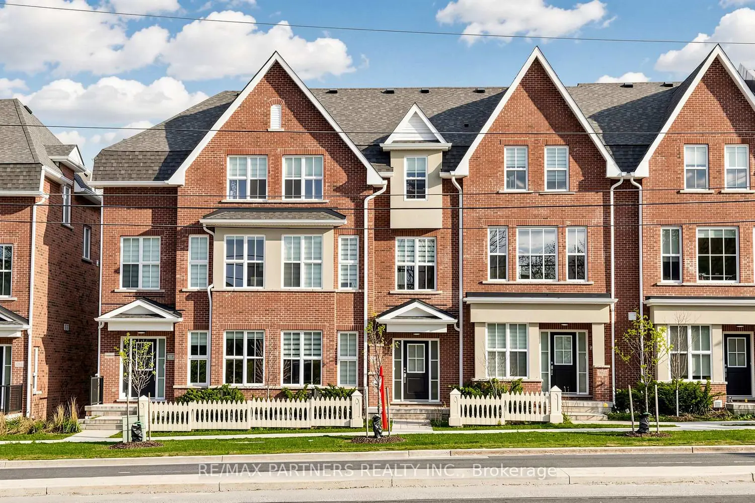 Additional image 20 of 9092 Woodbine Avenue
