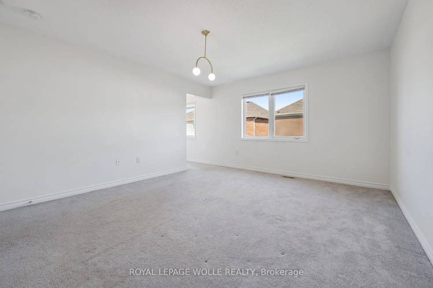 Additional image 8 of 267 Grovehill Crescent