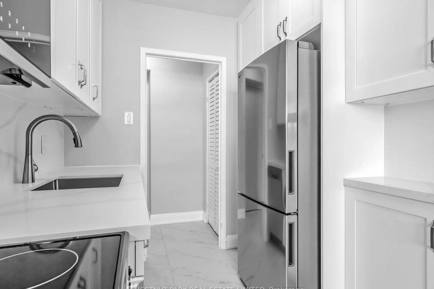 Additional image 16 of 2 Ridelle Avenue 404