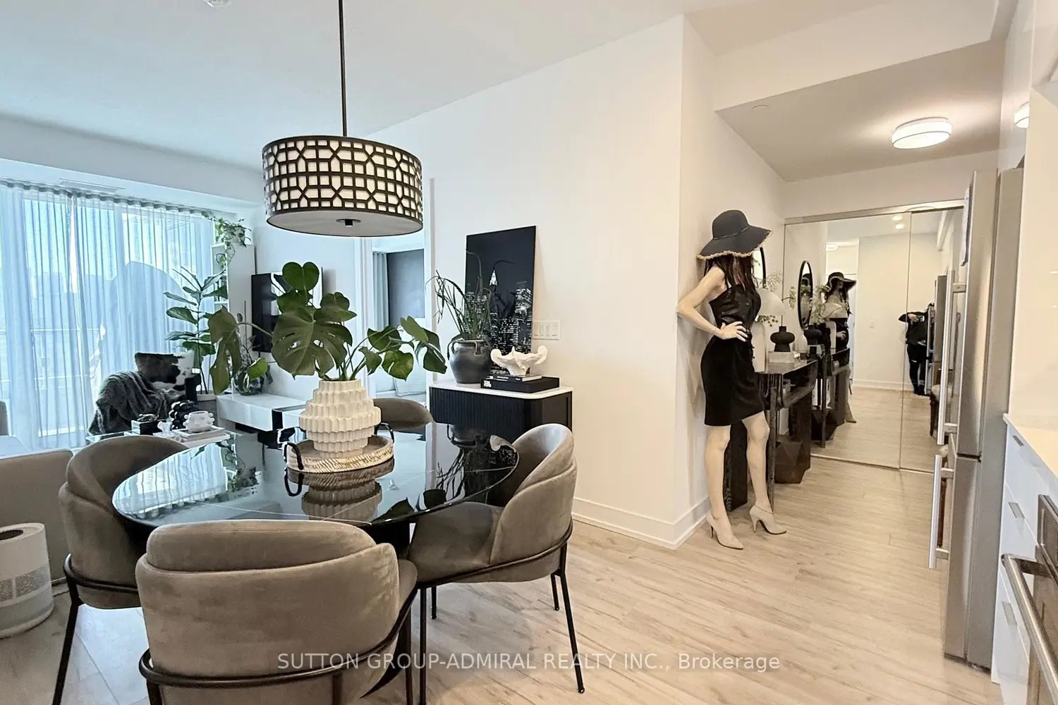 Additional image 3 of 25 Adra Grado Way 1630