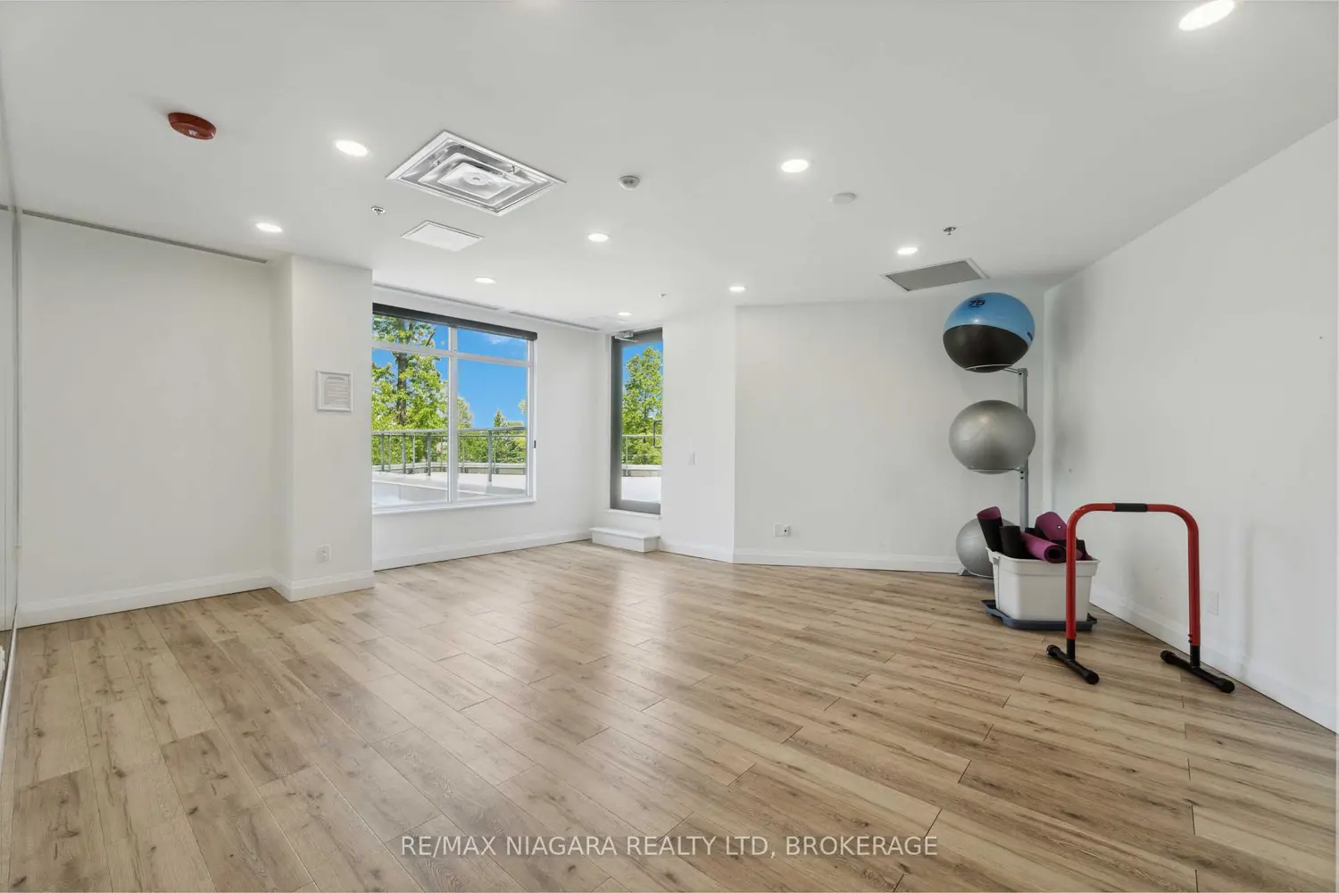 Additional image 11 of 7711 Greenvista Gate 523