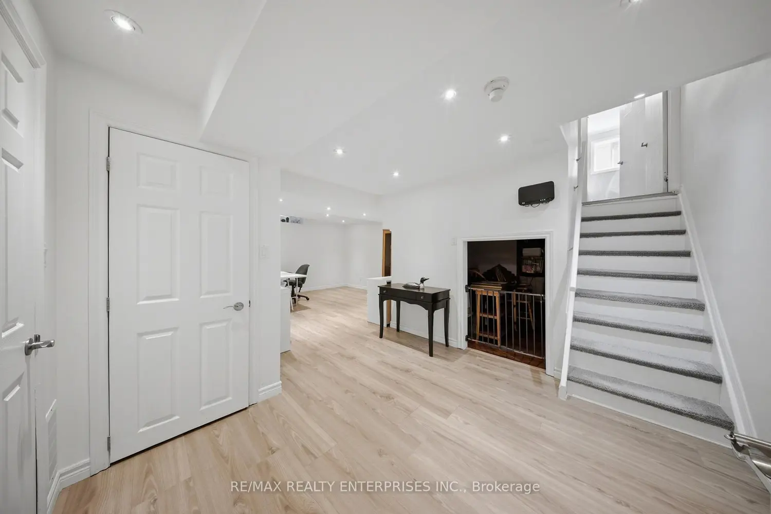 Additional image 14 of 23 Cowan Boulevard