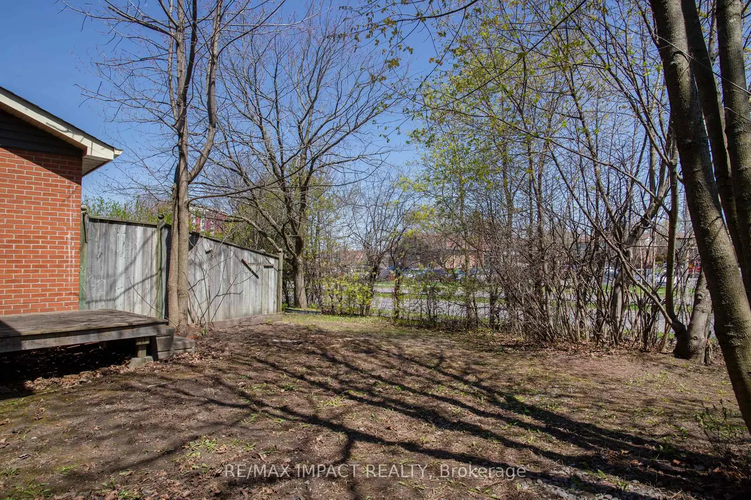 Additional image 20 of 19 Macpherson Avenue 37