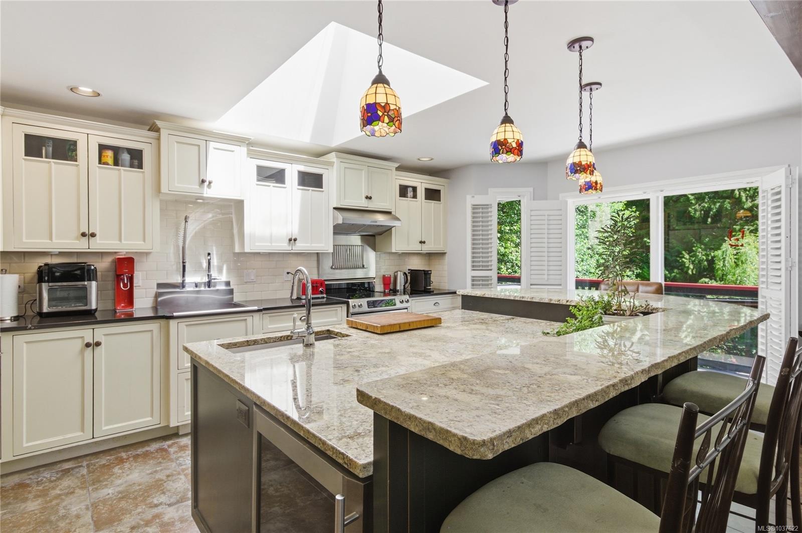 Additional image 2 of 3555 Dougan Drive, Cobble Hill, BC, V0R 1L0
