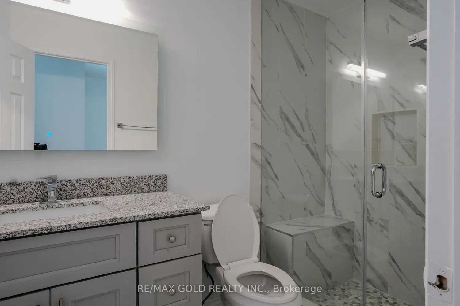 Additional image 8 of 7059 Fairmeadow Crescent