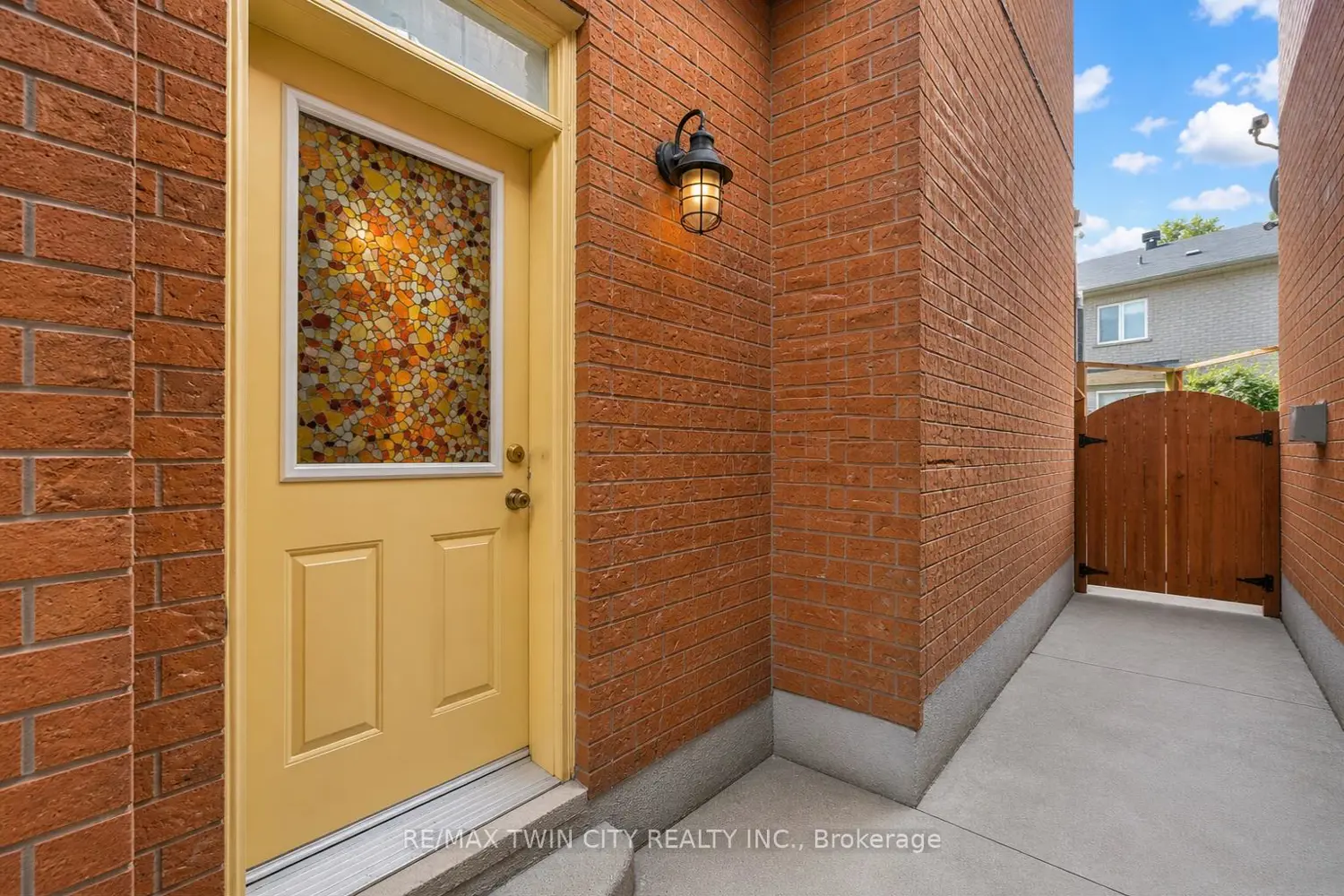 Additional image 16 of 6 Canarygrass Drive