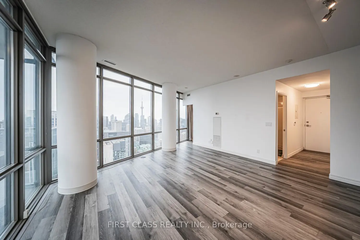 Additional image 12 of 832 Bay Street 4608
