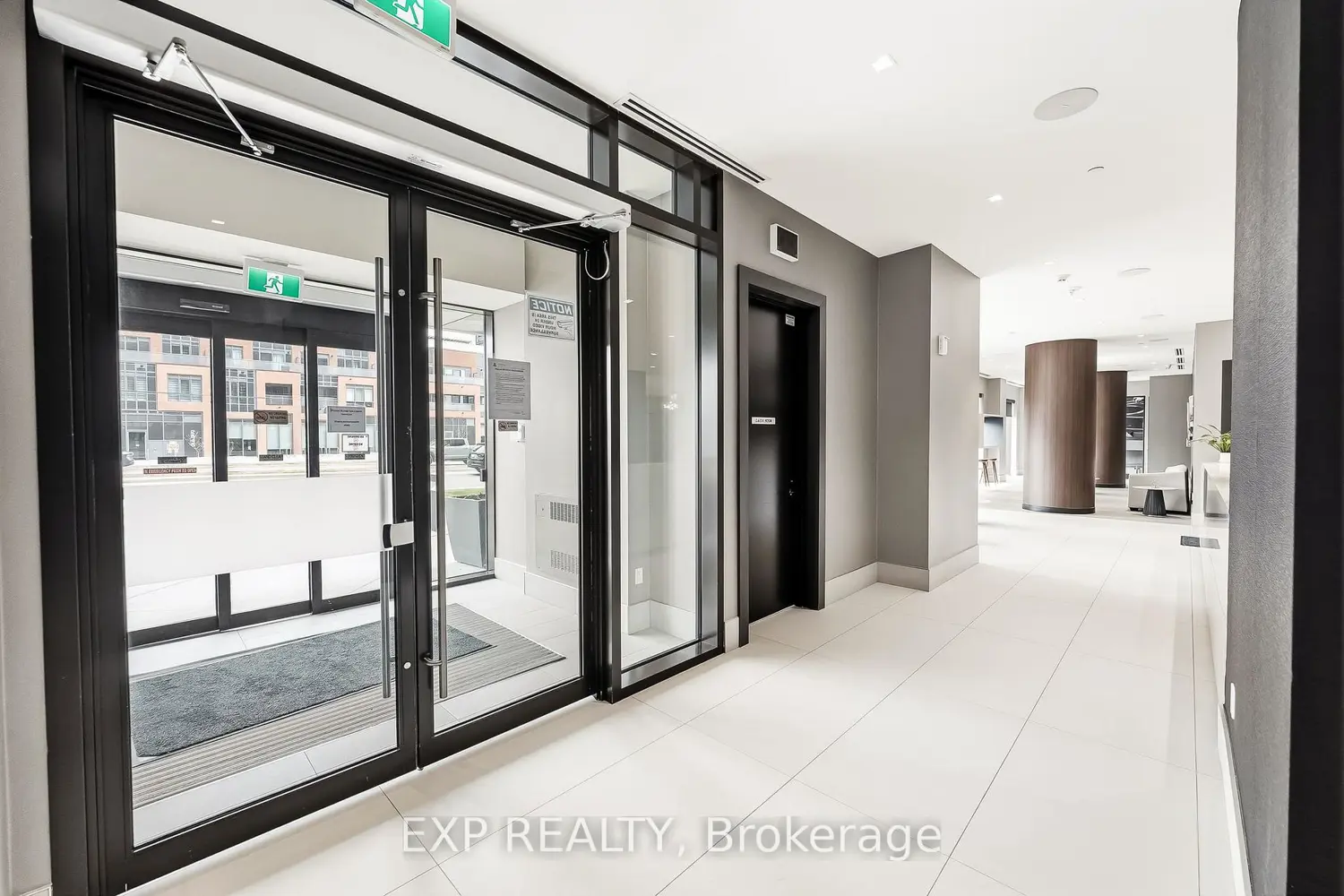 Additional image 2 of 2550 Simcoe Street 1713