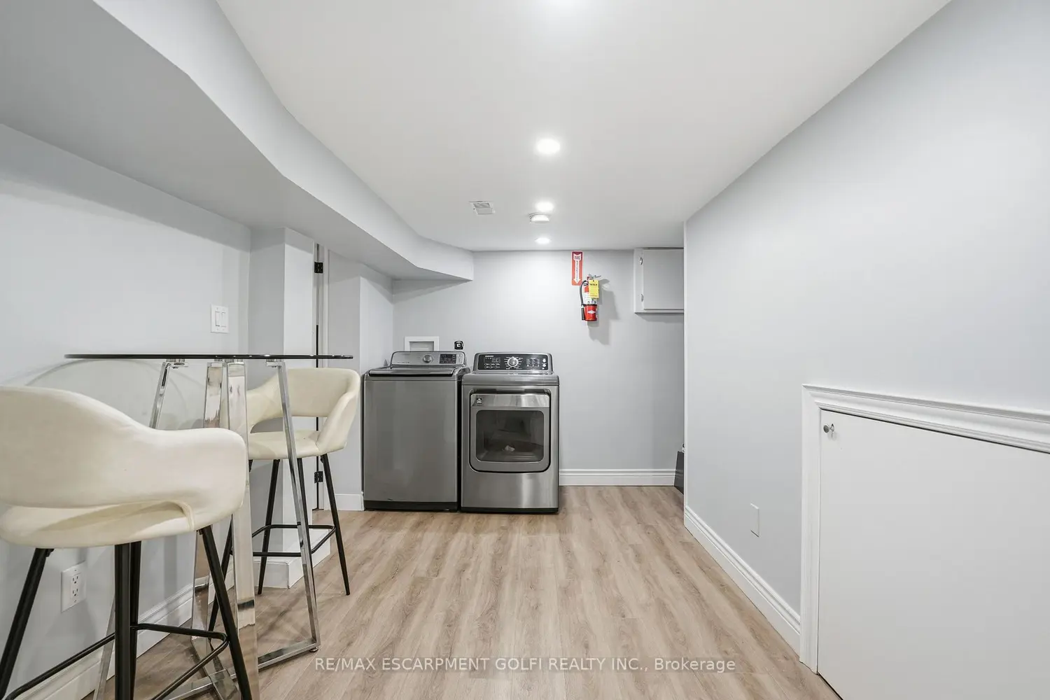 Additional image 14 of 4351 Seneca Street