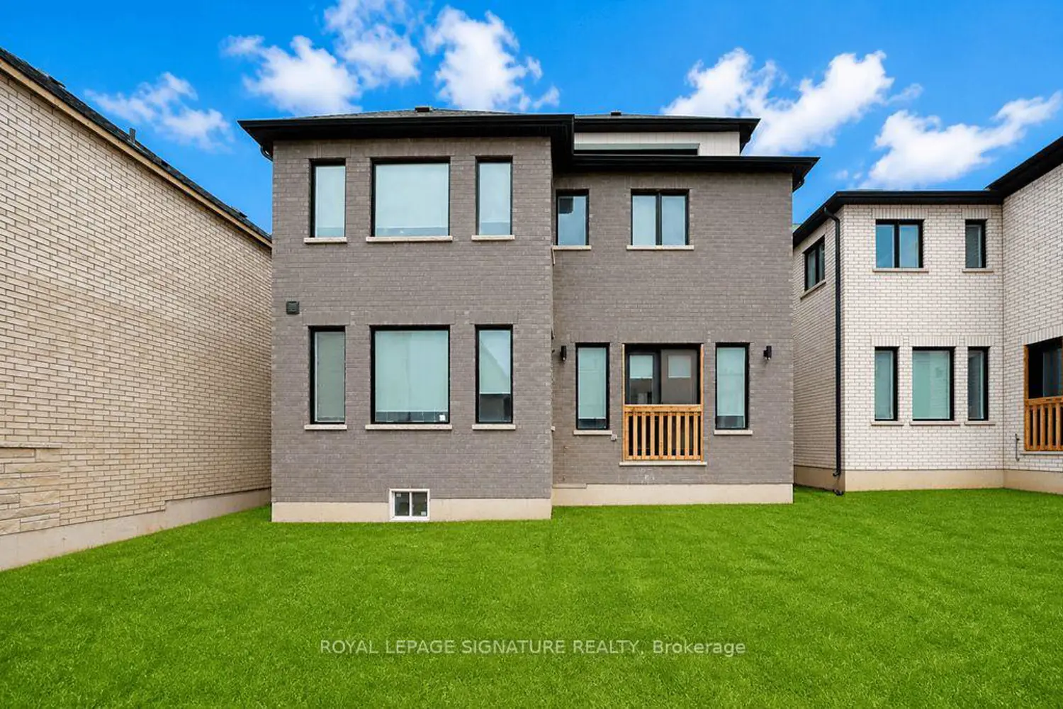 7 Dwell Avenue