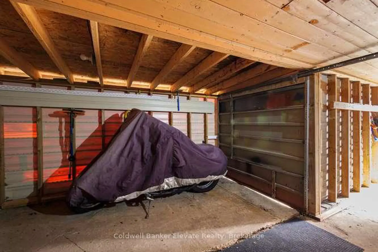 Additional image 17 of 150 Macintosh Drive