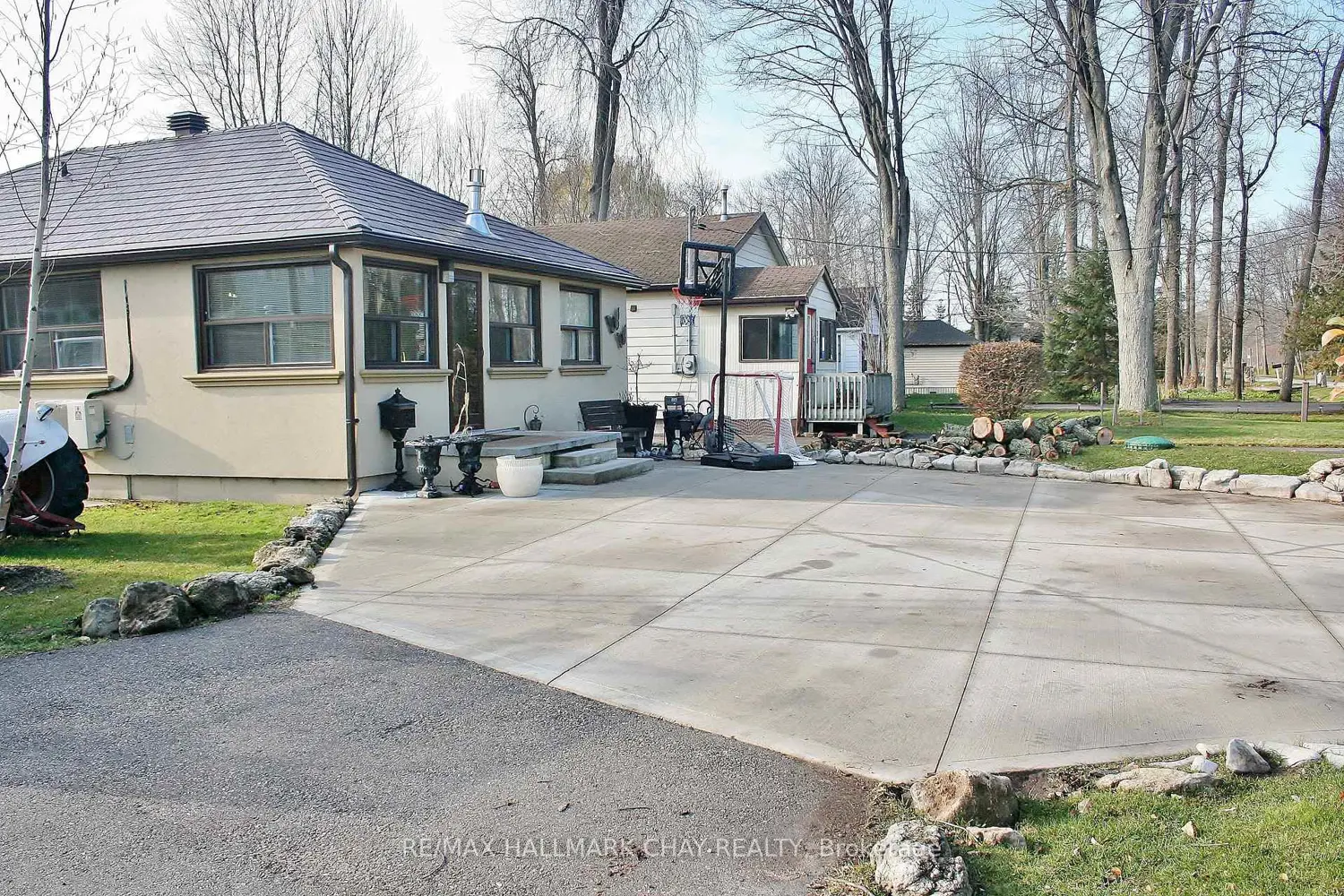Additional image 3 of 1099 Poplar Drive