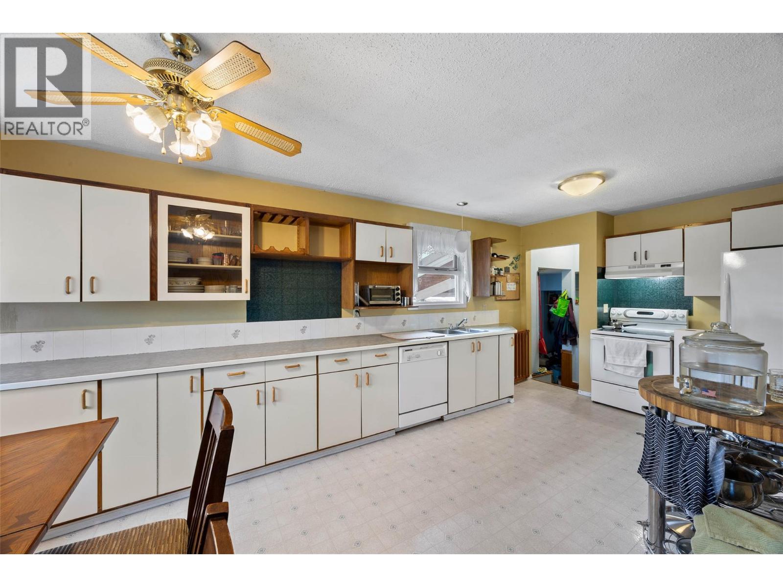 Additional image 5 of 174 Mountview Drive, Kamloops, BC, V2C4S6