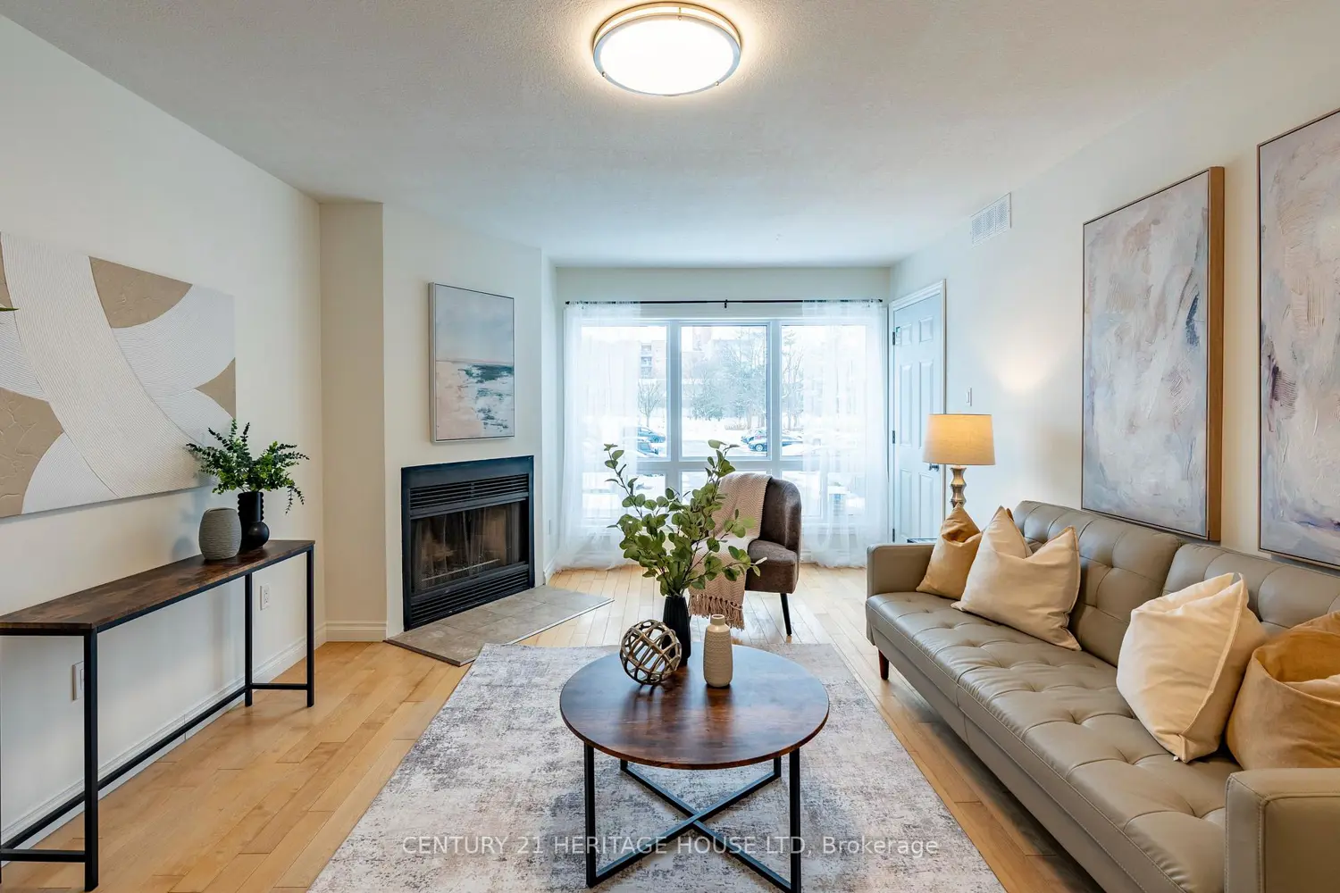 15 Hofstetter Avenue 208