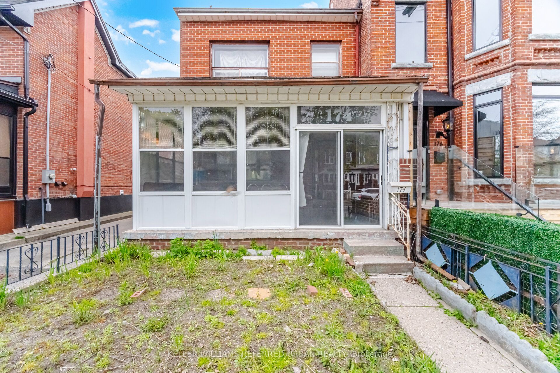174 Lansdowne Avenue, Toronto, ON, M6K 2V9