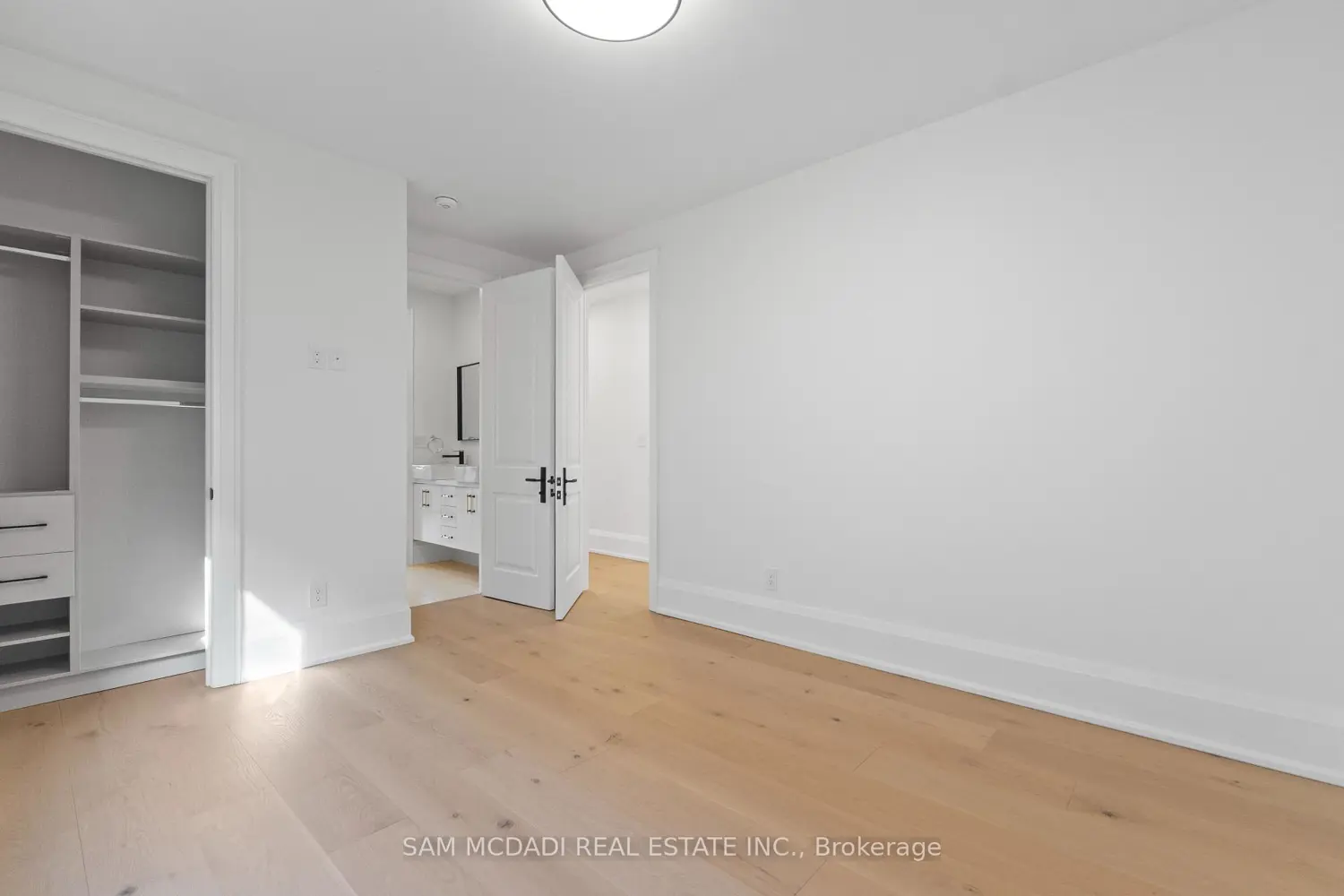 Additional image 9 of 78 South Kingsway