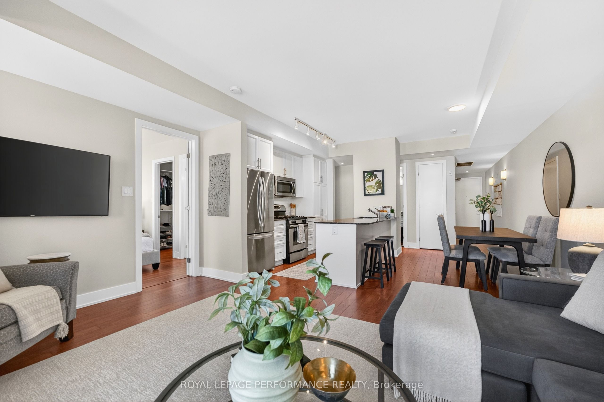 Additional image 3 of 203-131 Holland Avenue, Ottawa, ON, K1Y 3A2