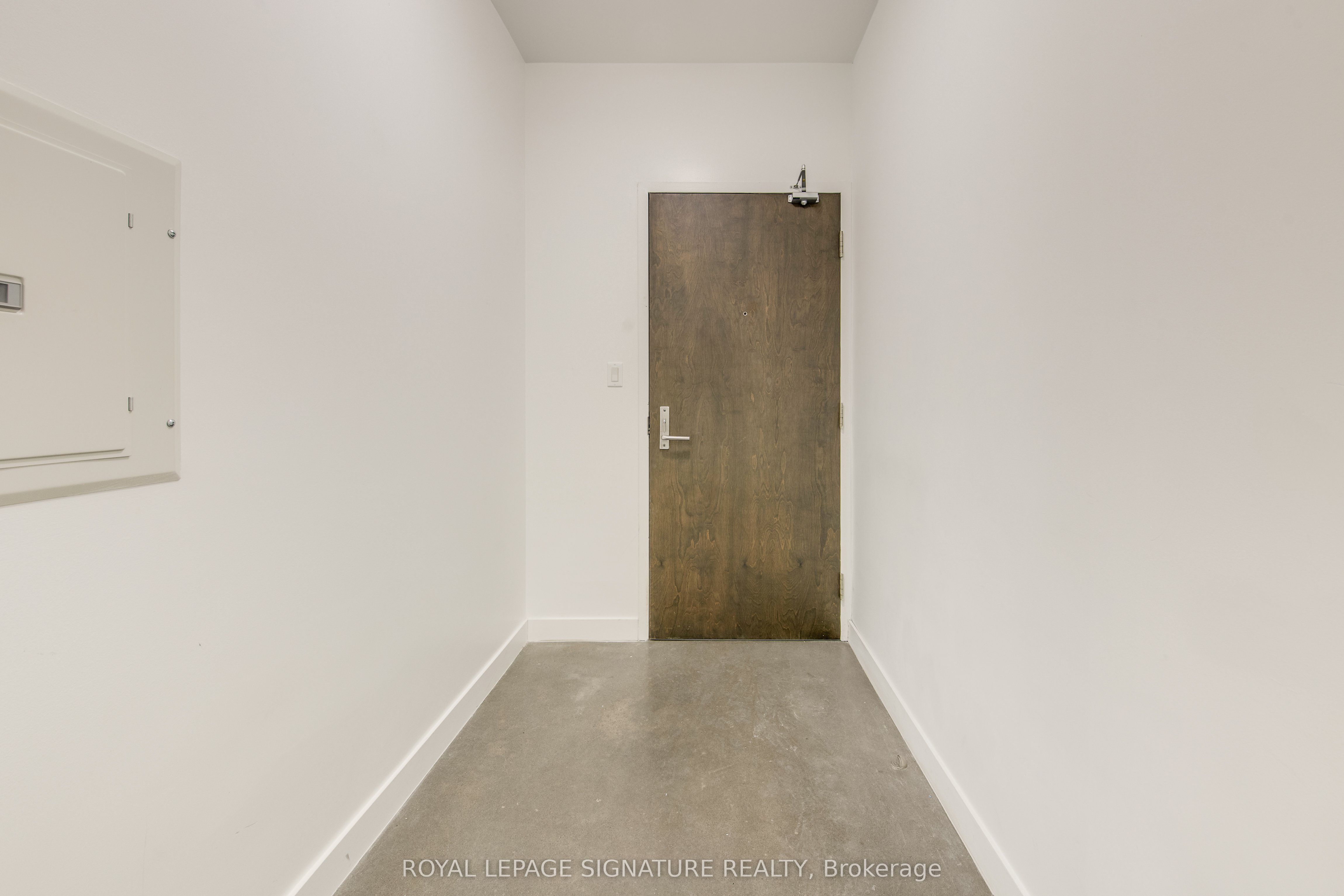 Additional image 3 of 211-625 Queen Street E, Toronto, ON, M4M 1G7