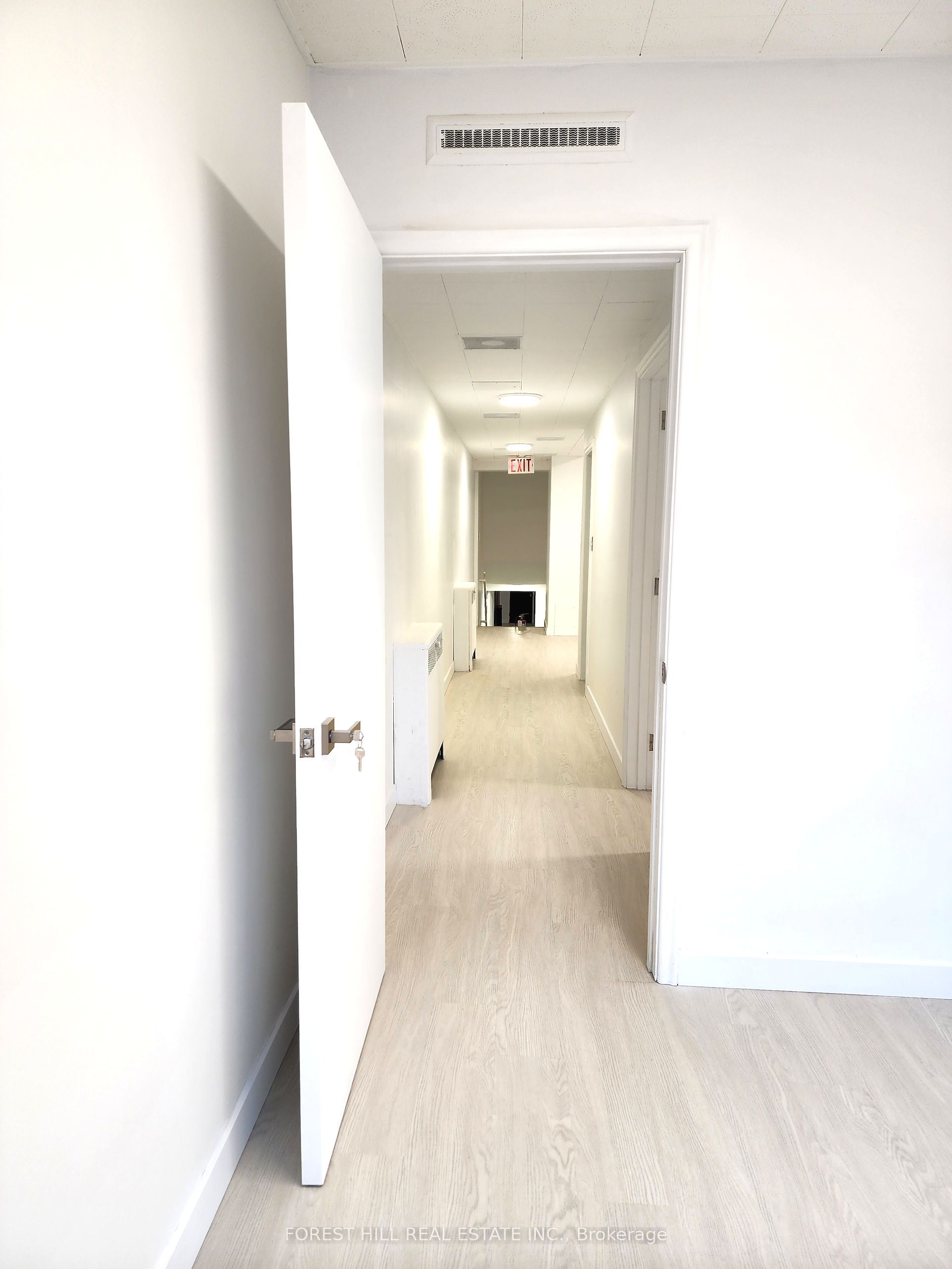 Additional image 3 of 250-226 Bathurst Street, Toronto, ON, M5T 2R9