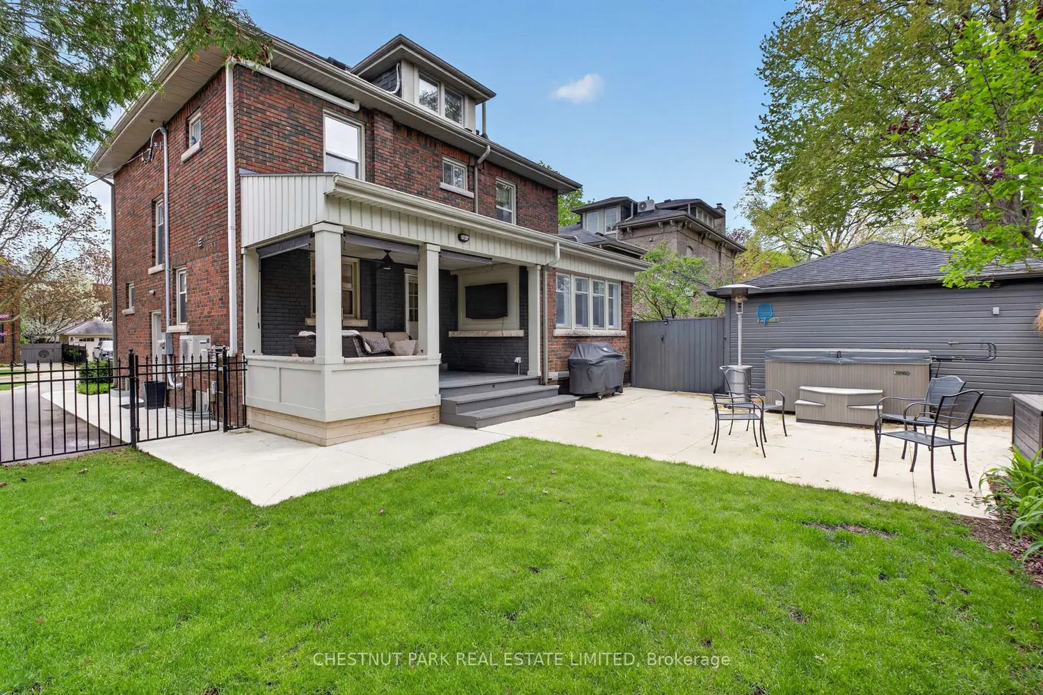 Additional image 16 of 23 Maple Avenue