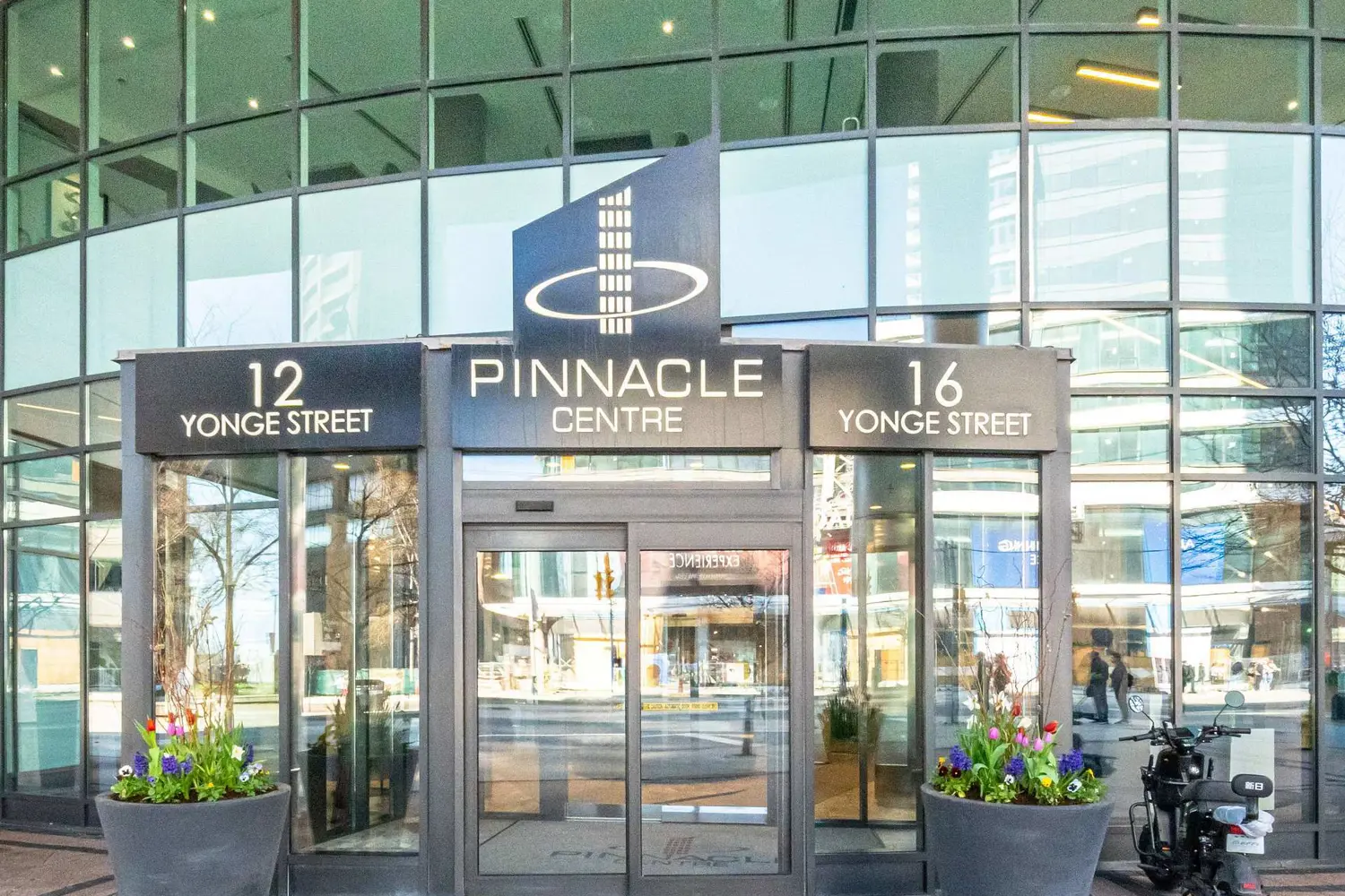 12 Yonge Street 611