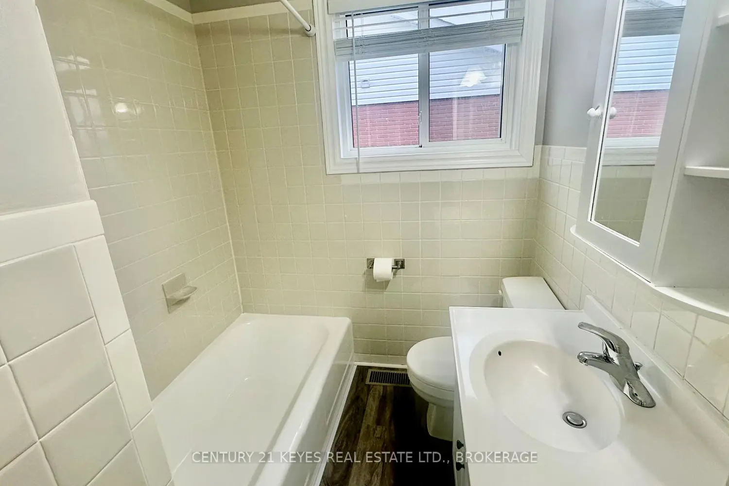 Additional image 5 of 34 Salisbury Avenue