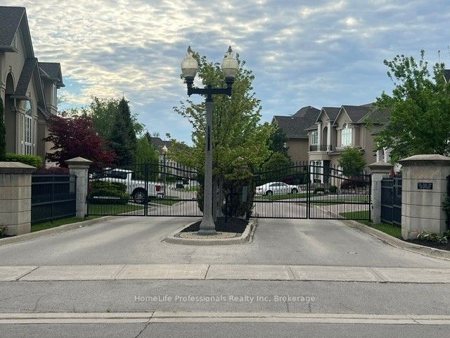 Additional image 2 of 16 Berkshire Place, Hamilton, ON, L9K 0A9