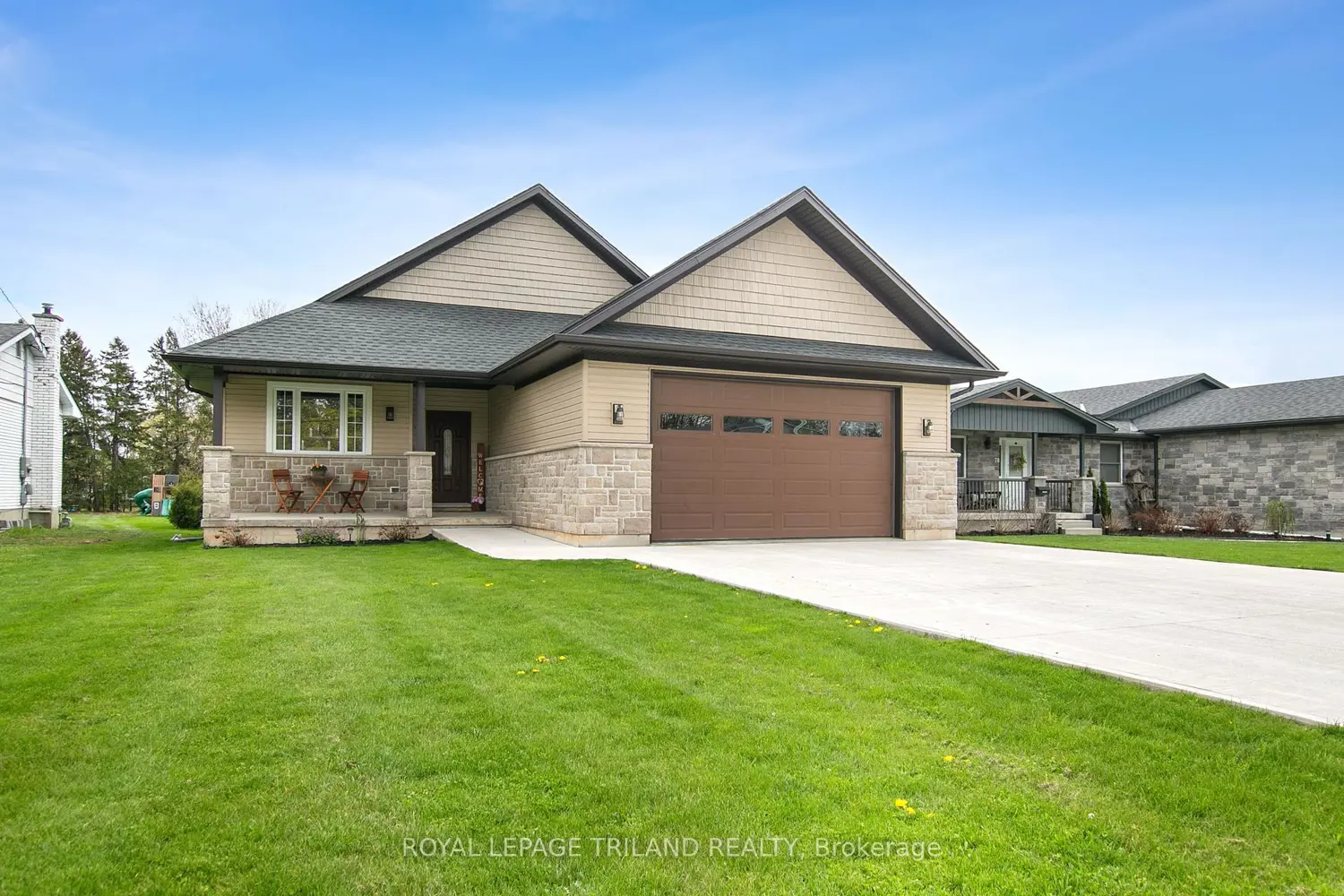 76 Coulter Avenue photo 2