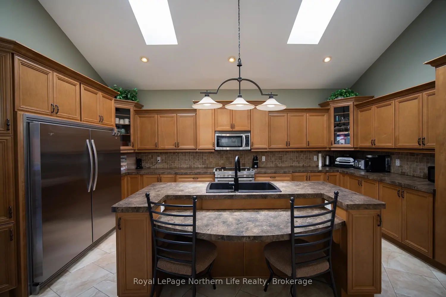 Additional image 8 of 748 Coursol Road