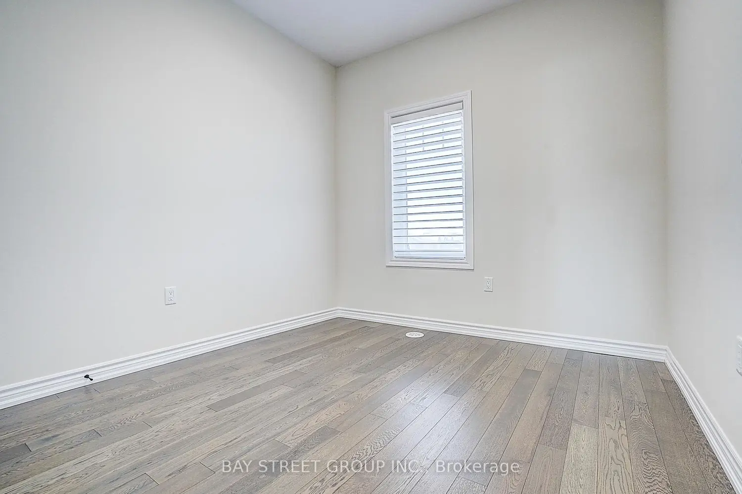 Additional image 17 of 10943 Victoria Square Boulevard