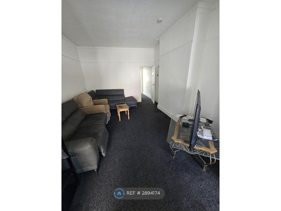 Additional image 2 of 3 bed maisonette to rentRoumania Drive, Llandudno LL30