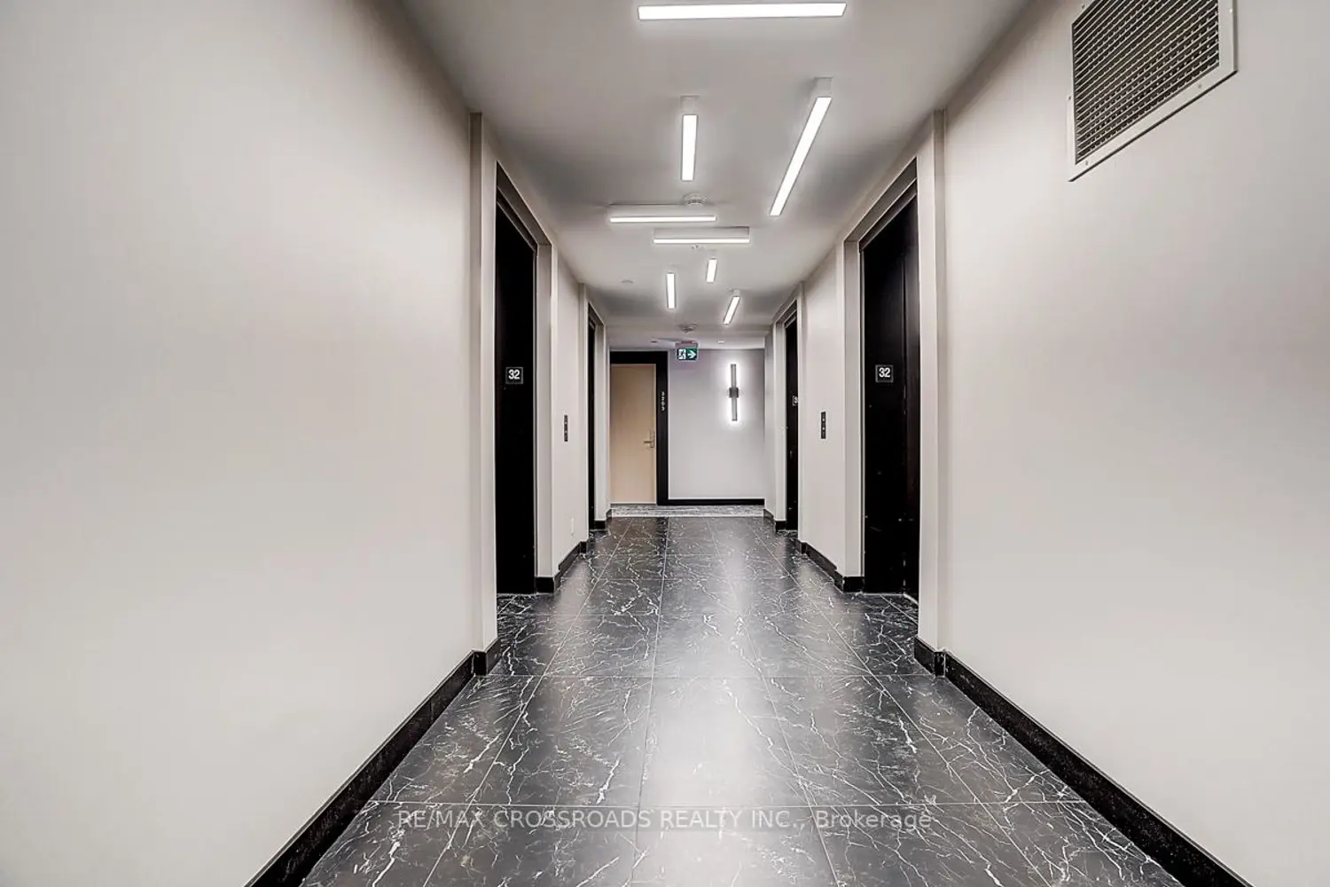 395 Bloor Street 3205