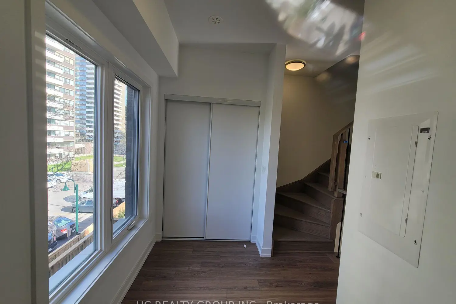 Additional image 10 of 11 Calamint Lane
