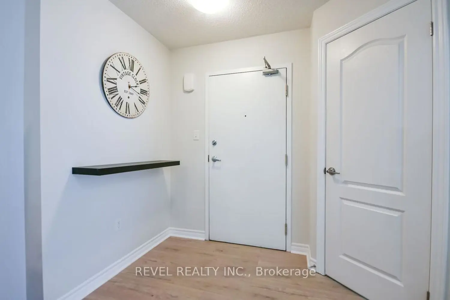 Additional image 3 of 51 Ferndale Drive 5